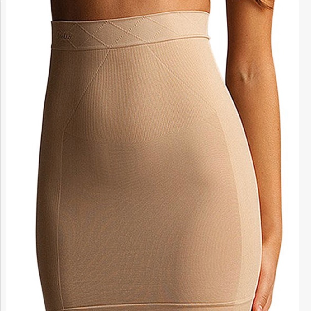 New Firm Compression Slip and Shorts Size Large